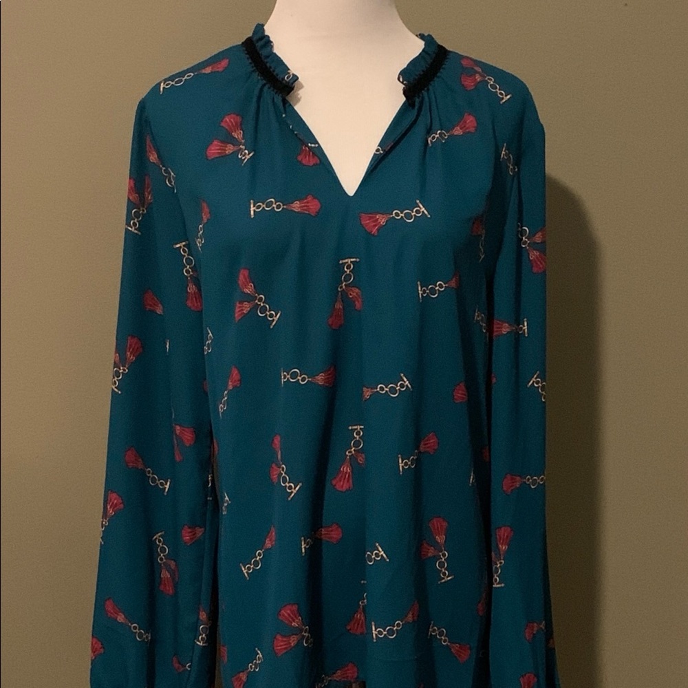 B by Bobeau Tassels and Chain Top